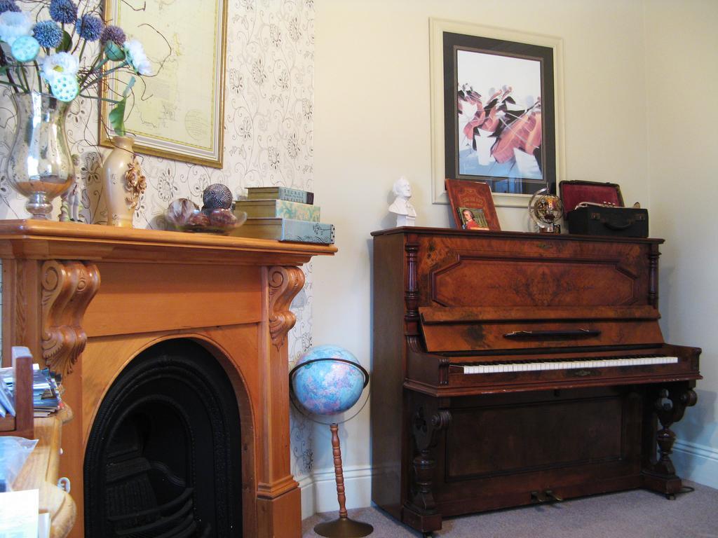 Ellie'S Place On City Park Launceston Ruang foto